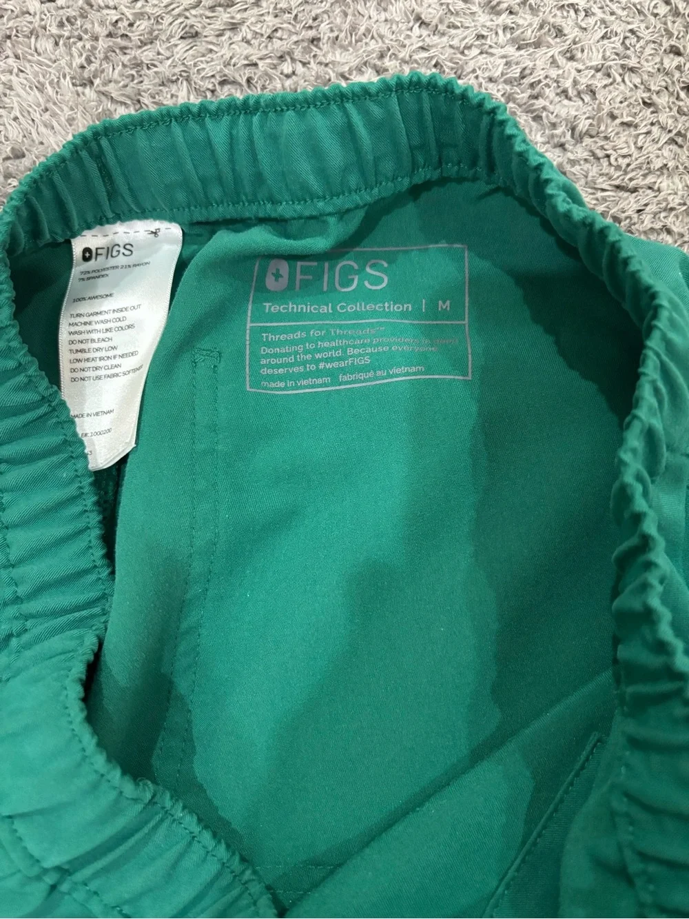 Men’s Medium FIGS Hunter Green Scrub Pants